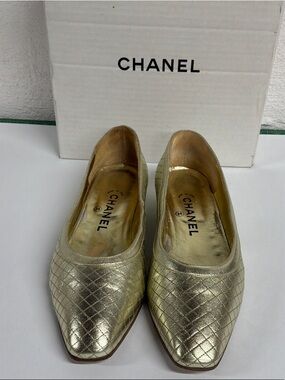 CHANEL Quilted Metallic Gold Leather Flats